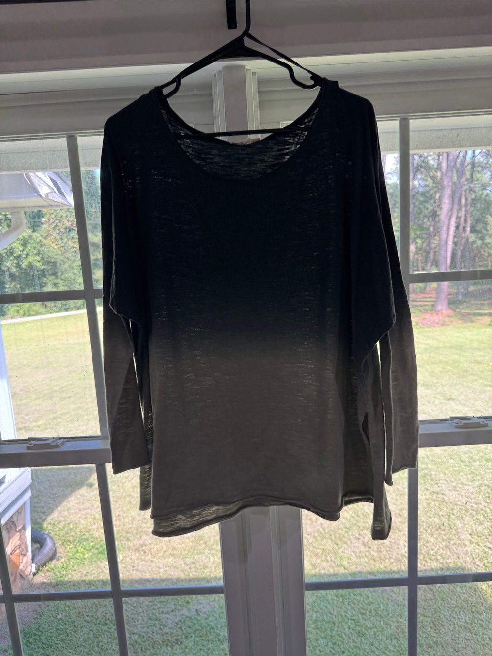 easel Black Long-Sleeve Lightweight Tee
